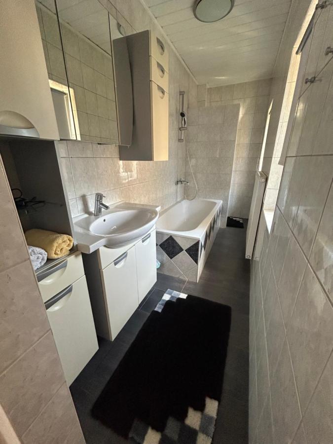 Grosse Ferienwohnung Клагенфурт Екстериор снимка