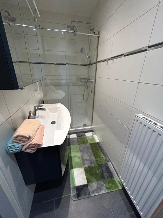 Grosse Ferienwohnung Клагенфурт Екстериор снимка